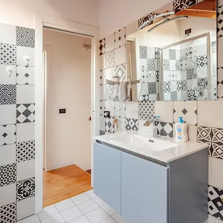 Apartment Di Monate *
